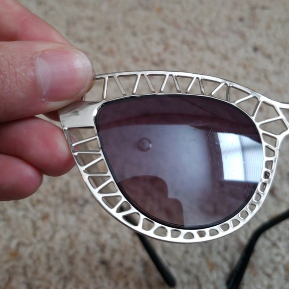 Quay sunglasses - Picture 3 of 5
